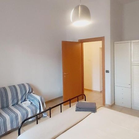 Mamo1 - Appartamento In Pieno Centro Citta Bari Ngoại thất bức ảnh
