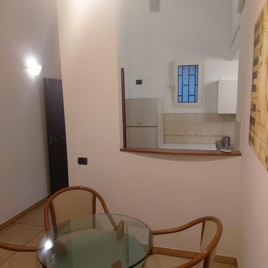 Mamo1 - Appartamento In Pieno Centro Citta Bari Ngoại thất bức ảnh