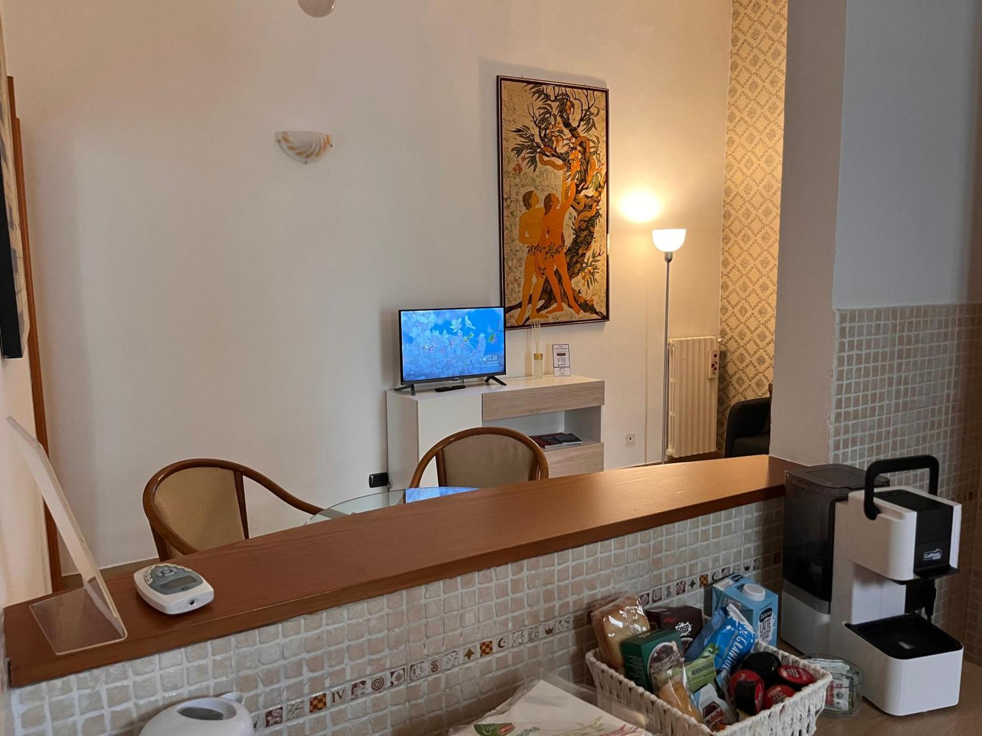Mamo1 - Appartamento In Pieno Centro Citta Bari Ngoại thất bức ảnh